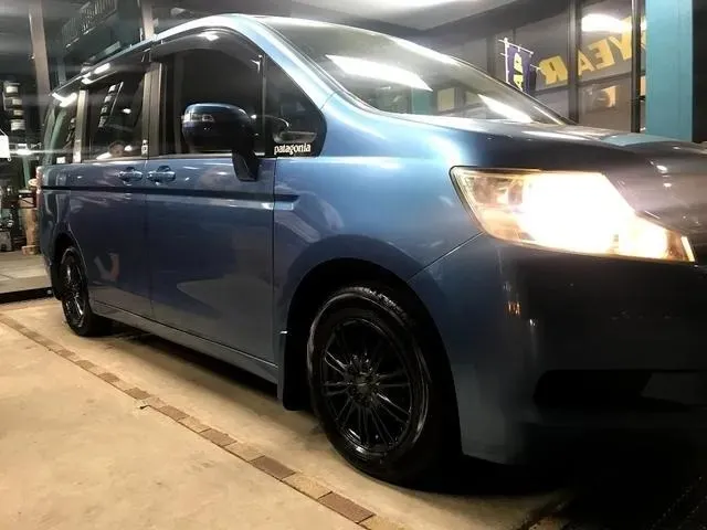 RK系ステップワゴンタイヤ交換中古セットでもかっこよくなるんです!